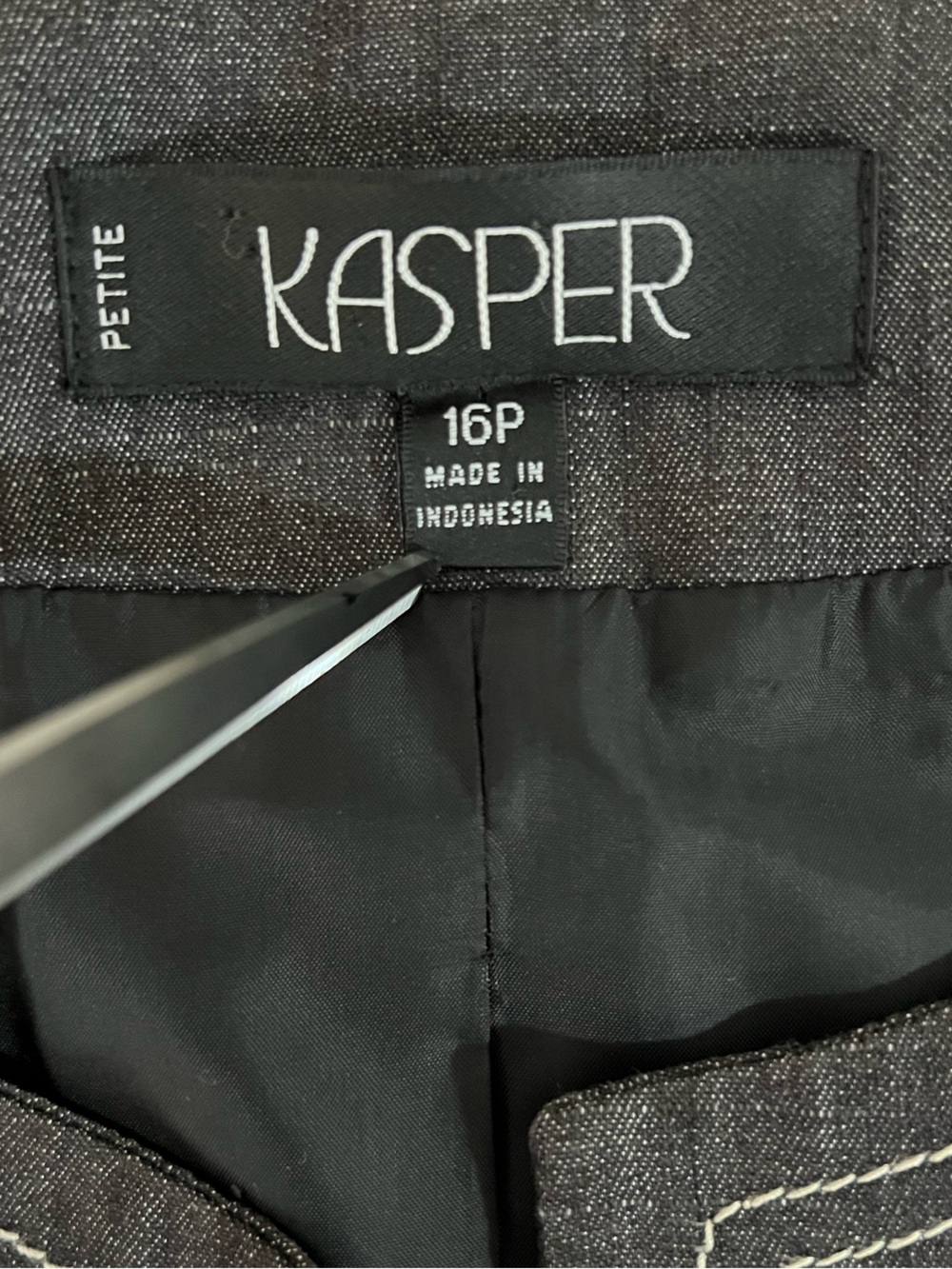 Kasper Women’s Size 16P US Open Front Blazer Jacket Dark Grey Career Workwear - Picture 13 of 16
